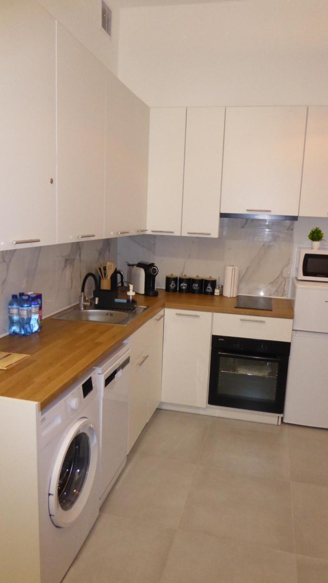 Apartament Love On 5 - Milosc Na 5 Legnica Esterno foto